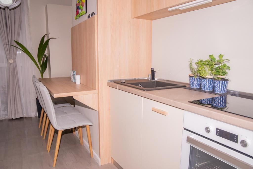Anda Apartment Mamaia Luaran gambar